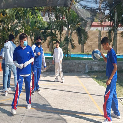 Alumnos de secundaria Colegio Monte Albán